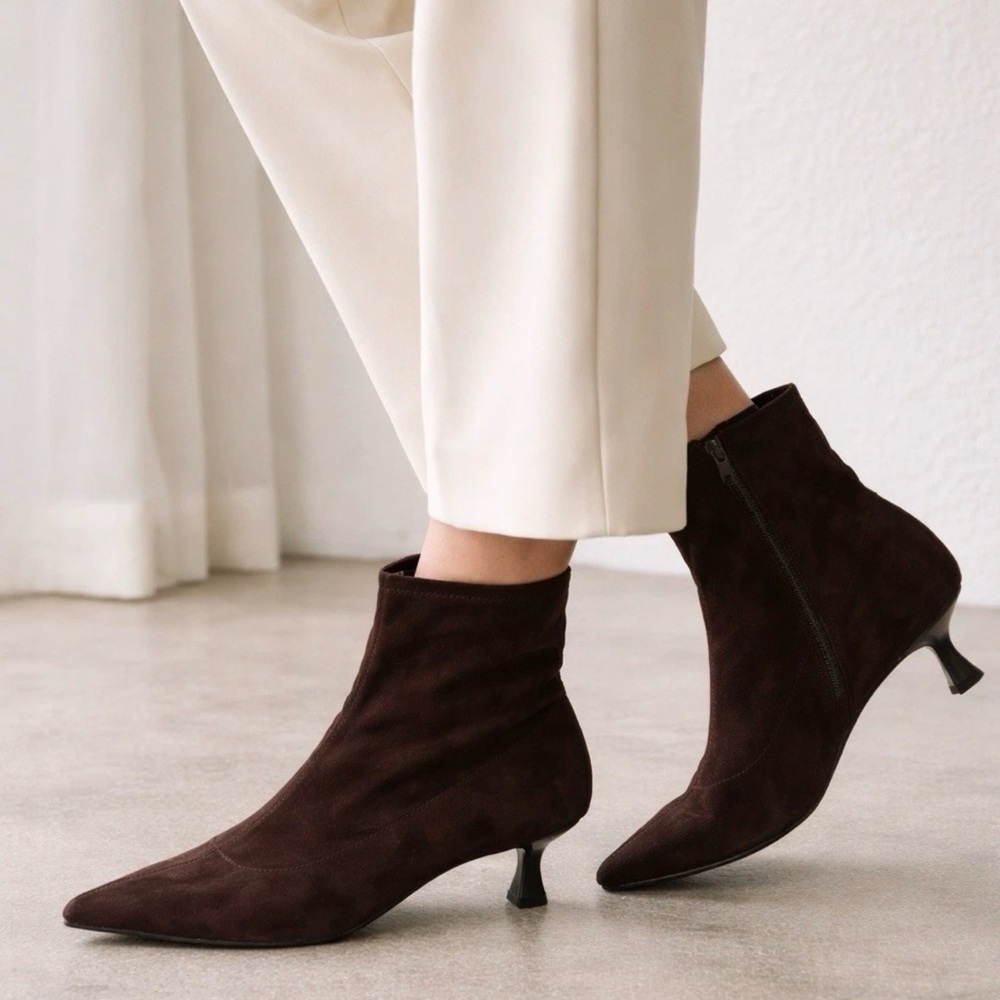 Unisa Chocolate Brown Pointed Toe Faux Suede Kitten Heel Boots NEW